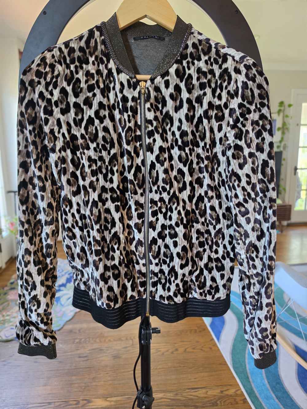 T Tahari Leopard-Print Bomber Jacket in Black and Brown Size Xs - Picture 3 of 12